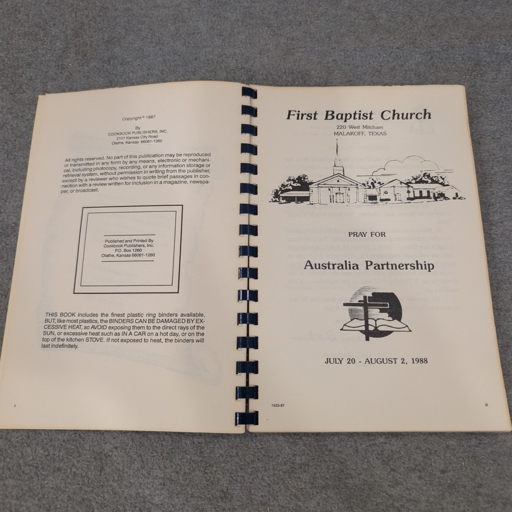 Favorite Recipes First Baptist Church Malakoff Texas Vintage 1987 Cookbook - Picture 2 of 2